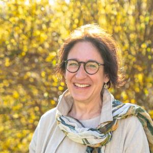 Portrait of Prof. (FH) Mag. Dr. Ursula Costa